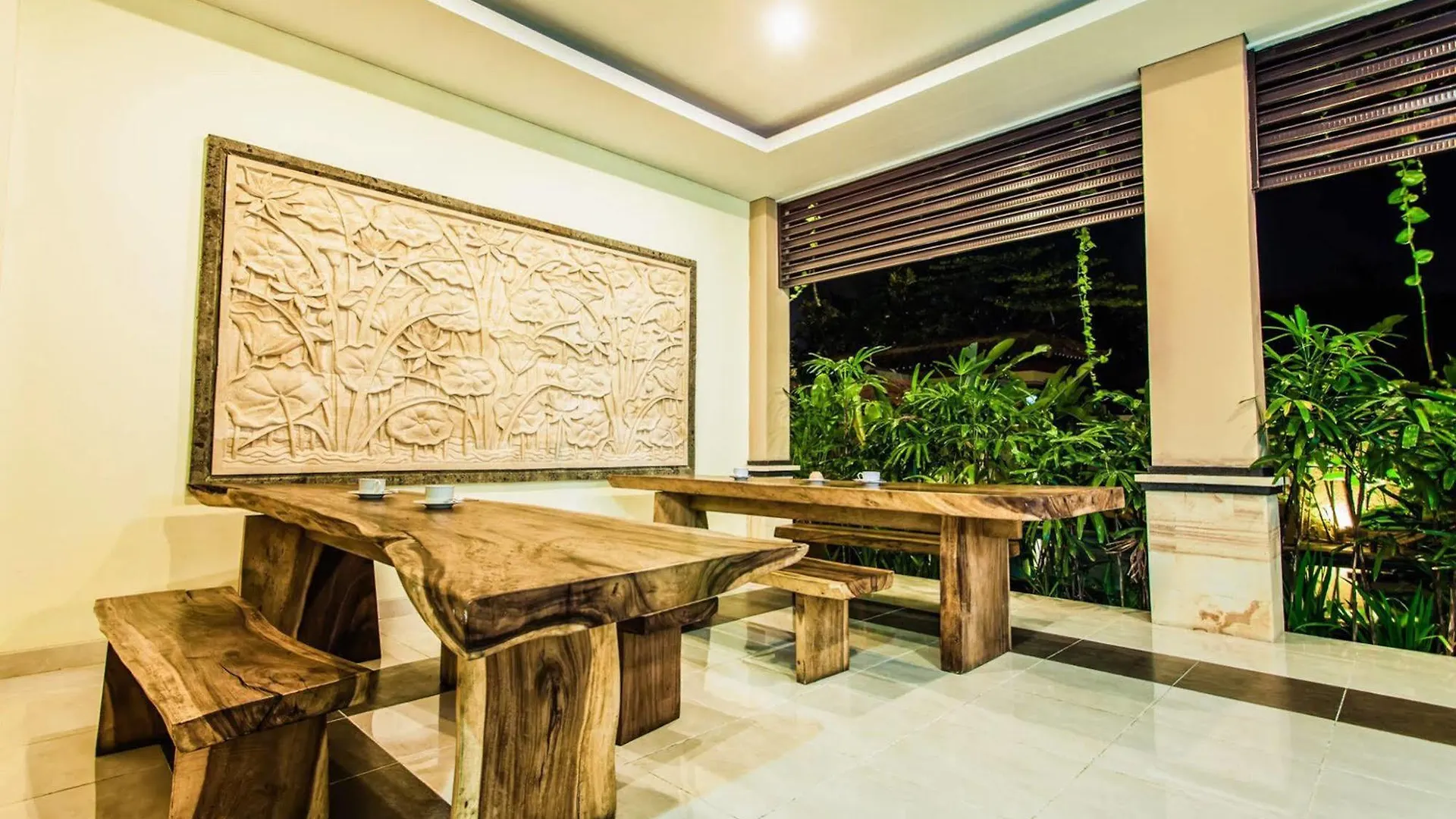 Luckys Guest House Kuta  2*, Kuta (Bali) Indonesia