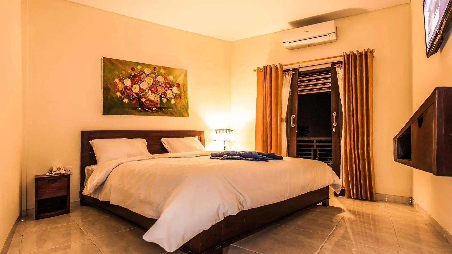 ** Hotel Luckys Guest House Kuta  Indonesia